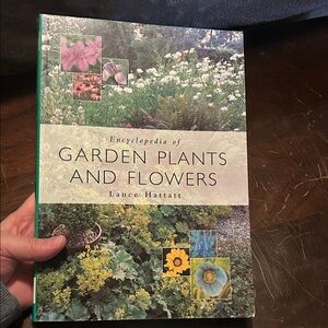 Garden Plants and Flowers Encyclopedia soft cover used great book